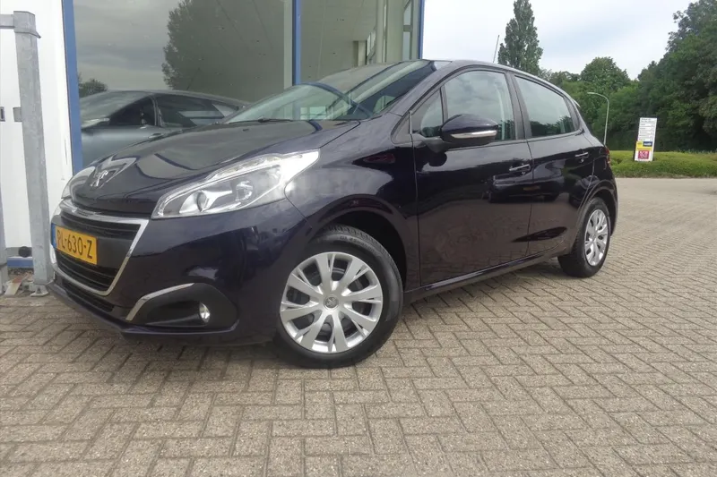 Peugeot 208 (2017)