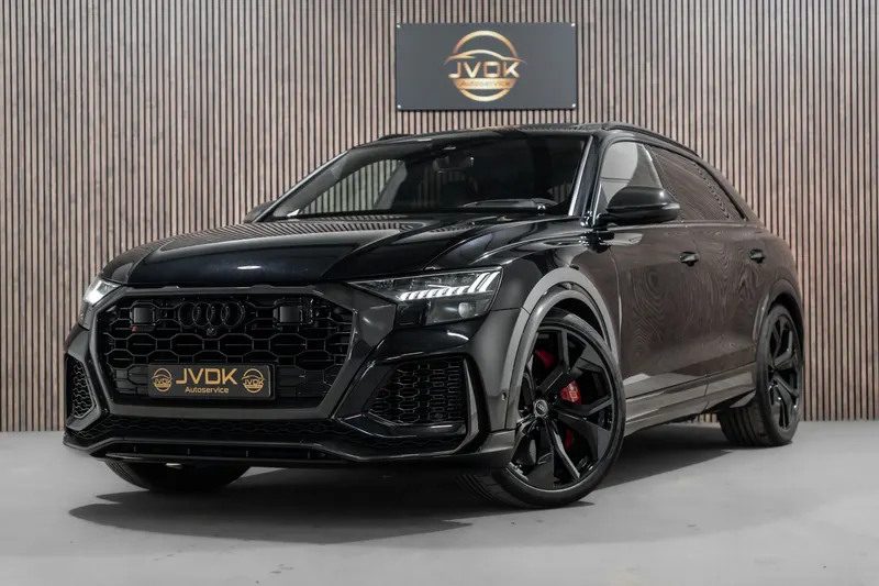 Audi Q8 (2020)