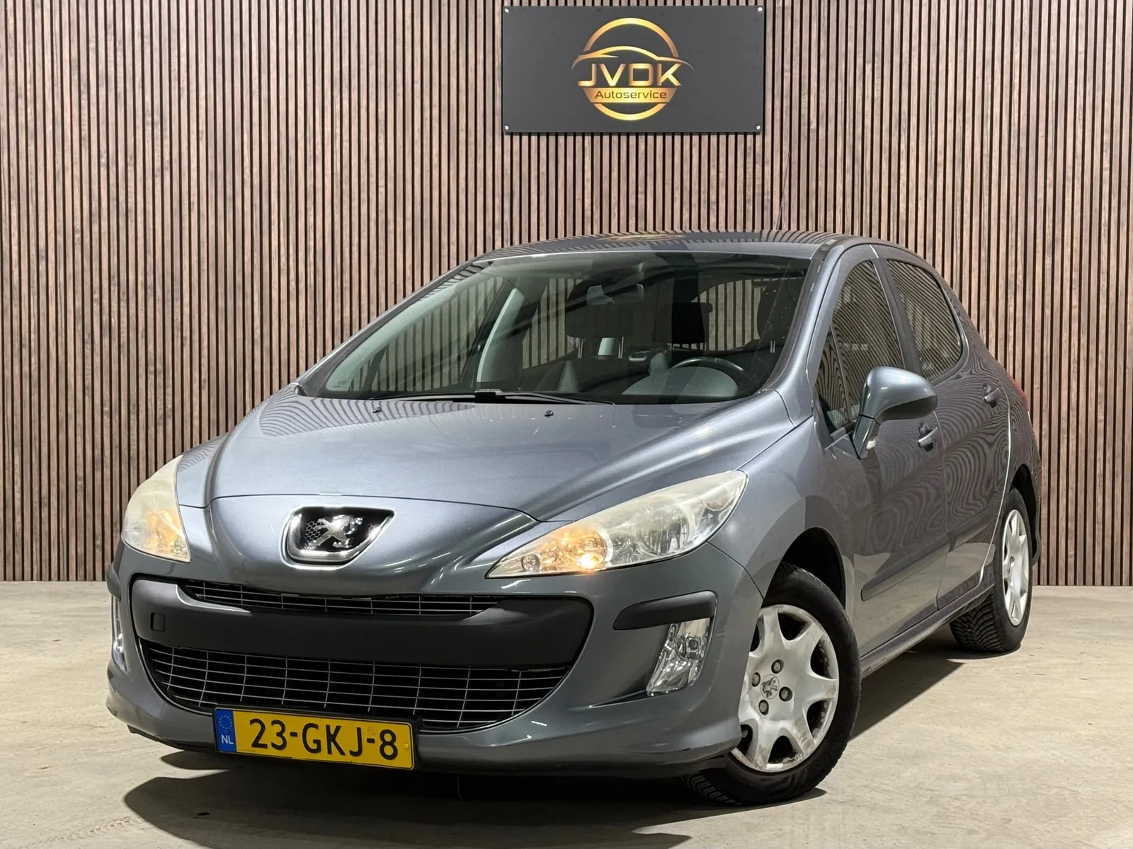 Peugeot 308 (2008) — foto 1