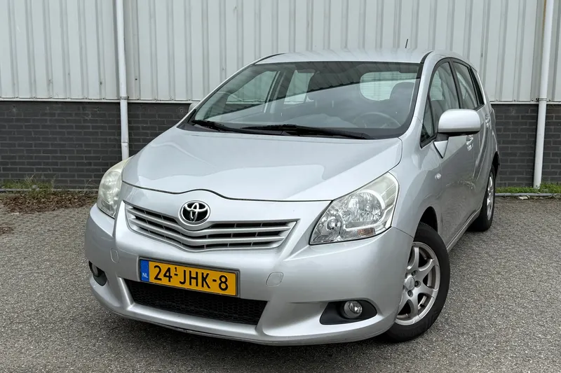 Toyota Verso (2009)