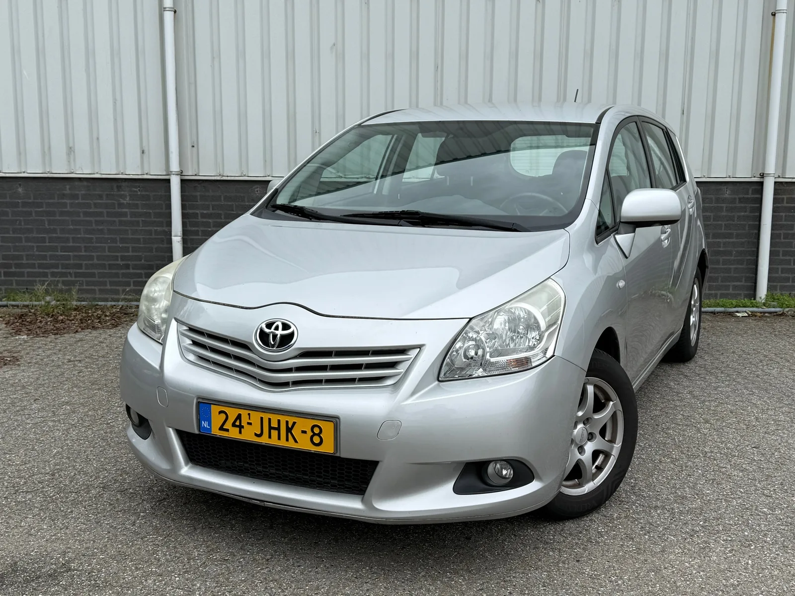 Toyota Verso (2009) — foto 1