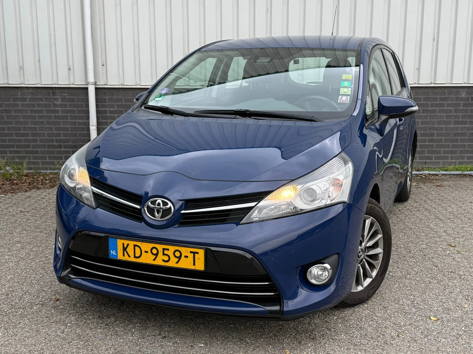 Toyota Verso (2016) — foto 1
