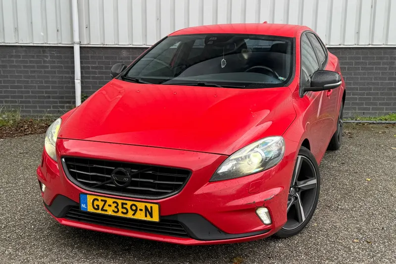 Volvo V40 (2015)