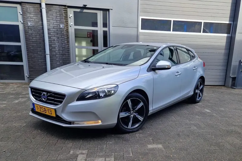Volvo V40 (2014)