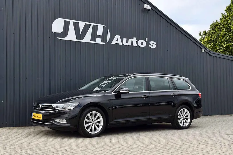 Volkswagen Passat (2023)