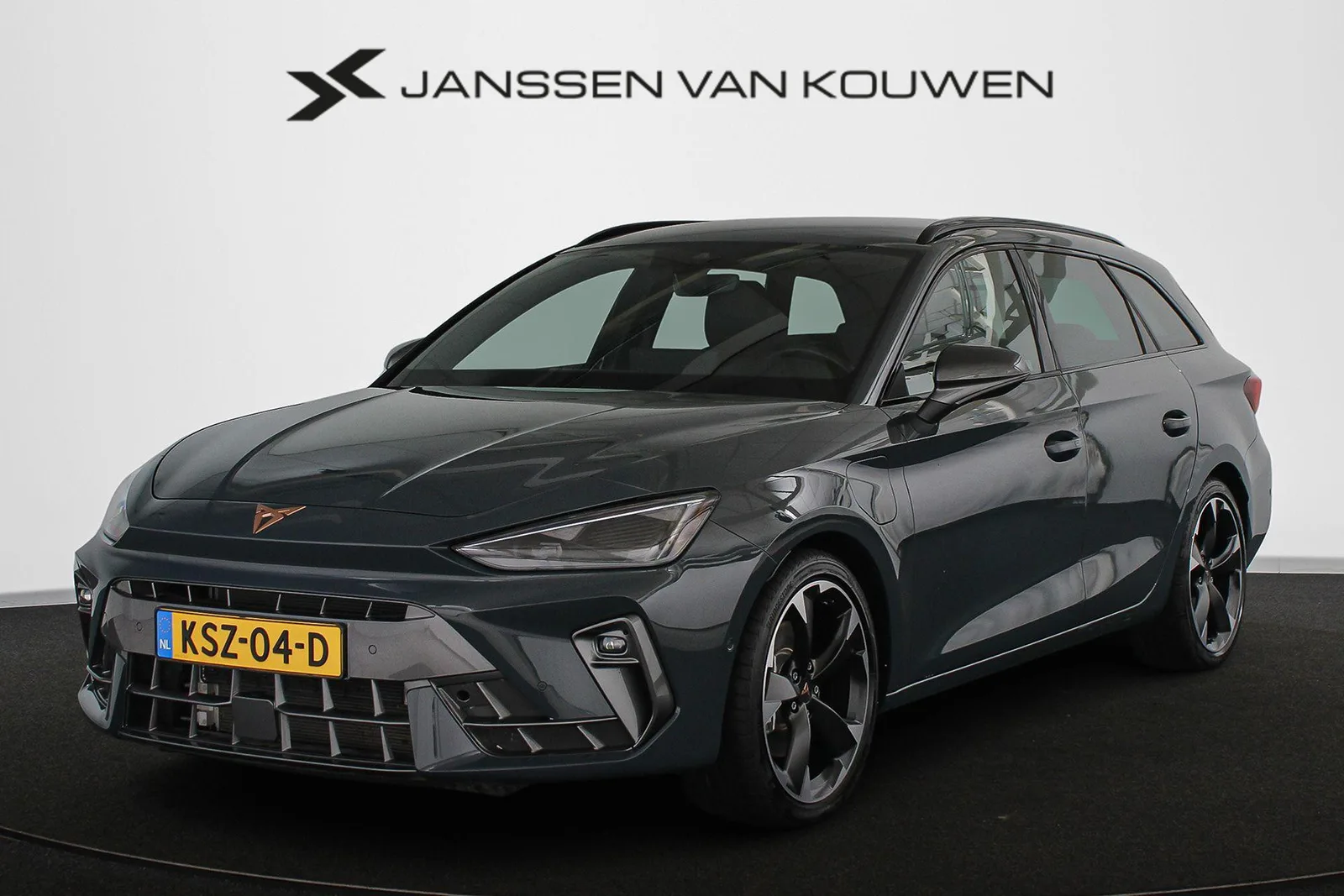 CUPRA Leon Sportstourer (2025) — foto 1