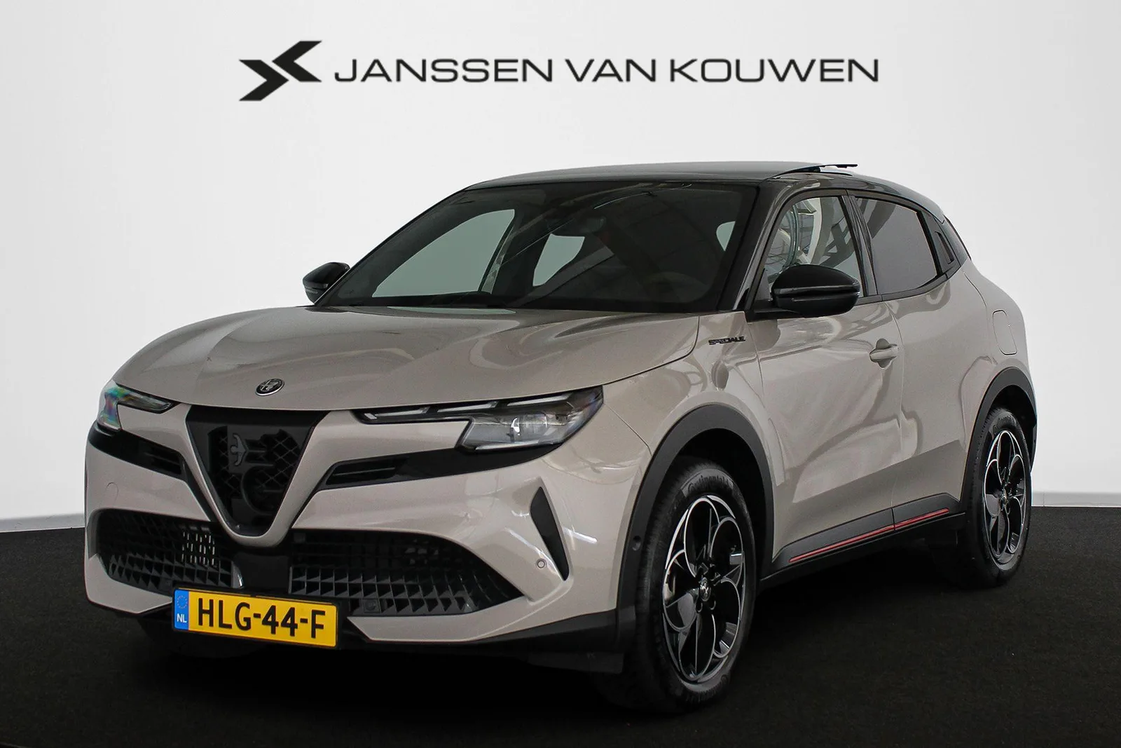 Alfa Romeo Junior (2025) — foto 1