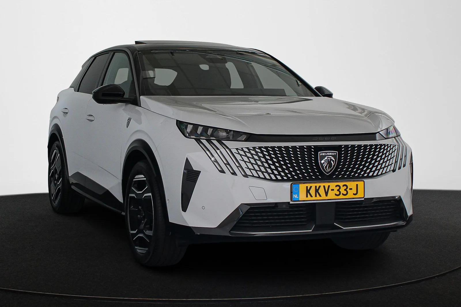 Peugeot e-3008 (2024) — foto 1