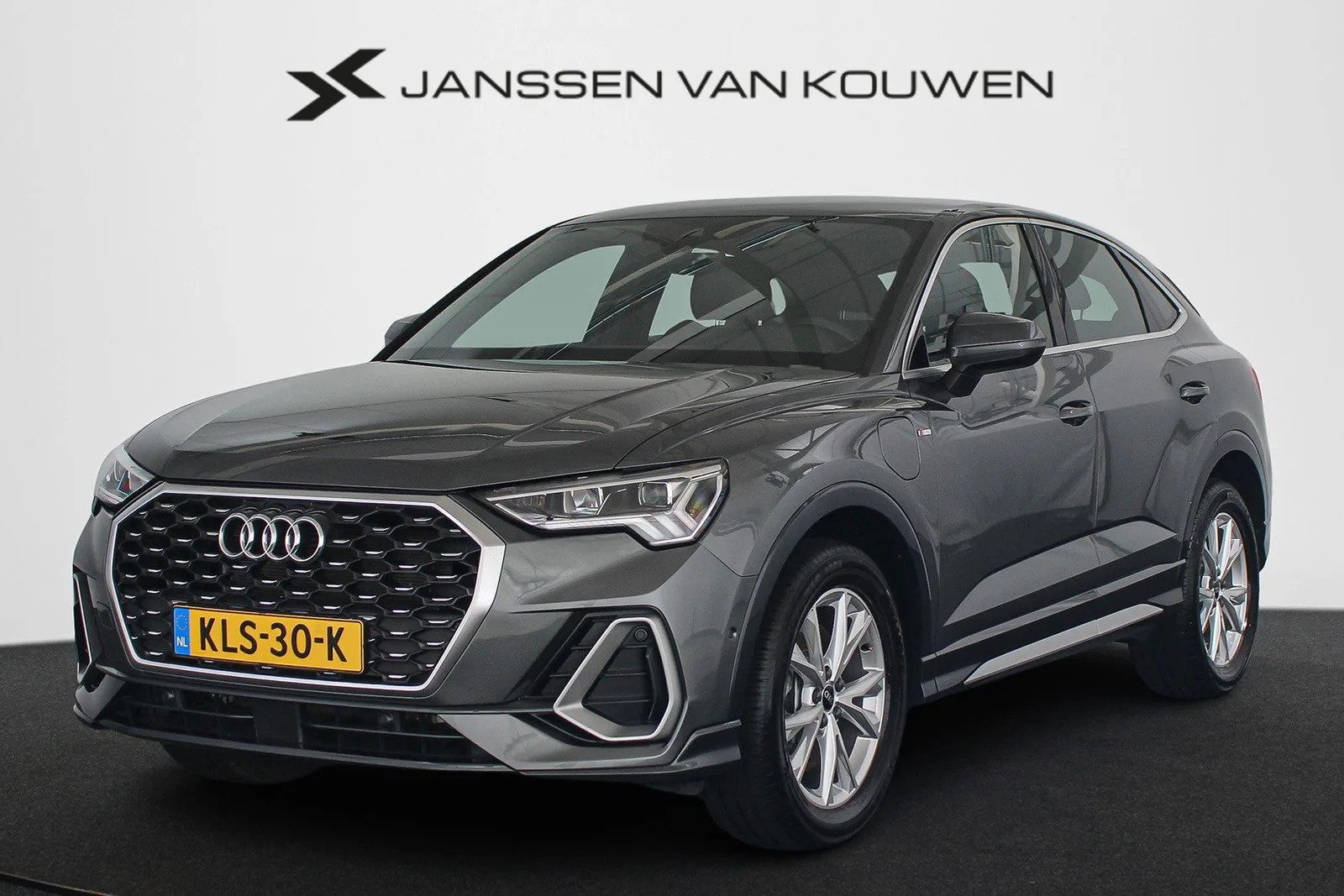 Audi Q3 Sportback (2022) — foto 1