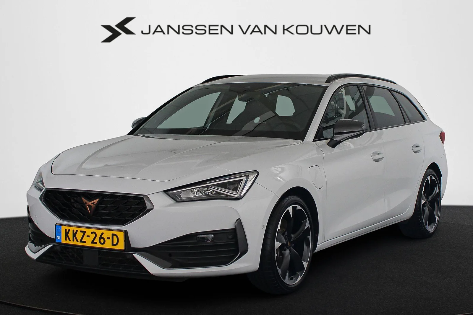 CUPRA Leon Sportstourer (2024) — foto 1