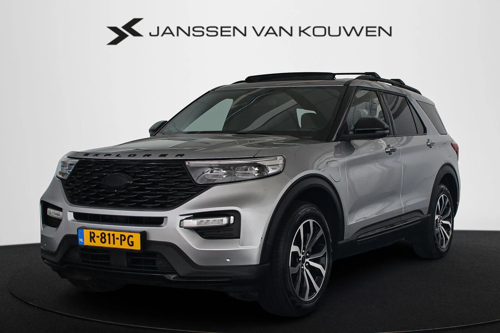 Ford Explorer (2022) — foto 1