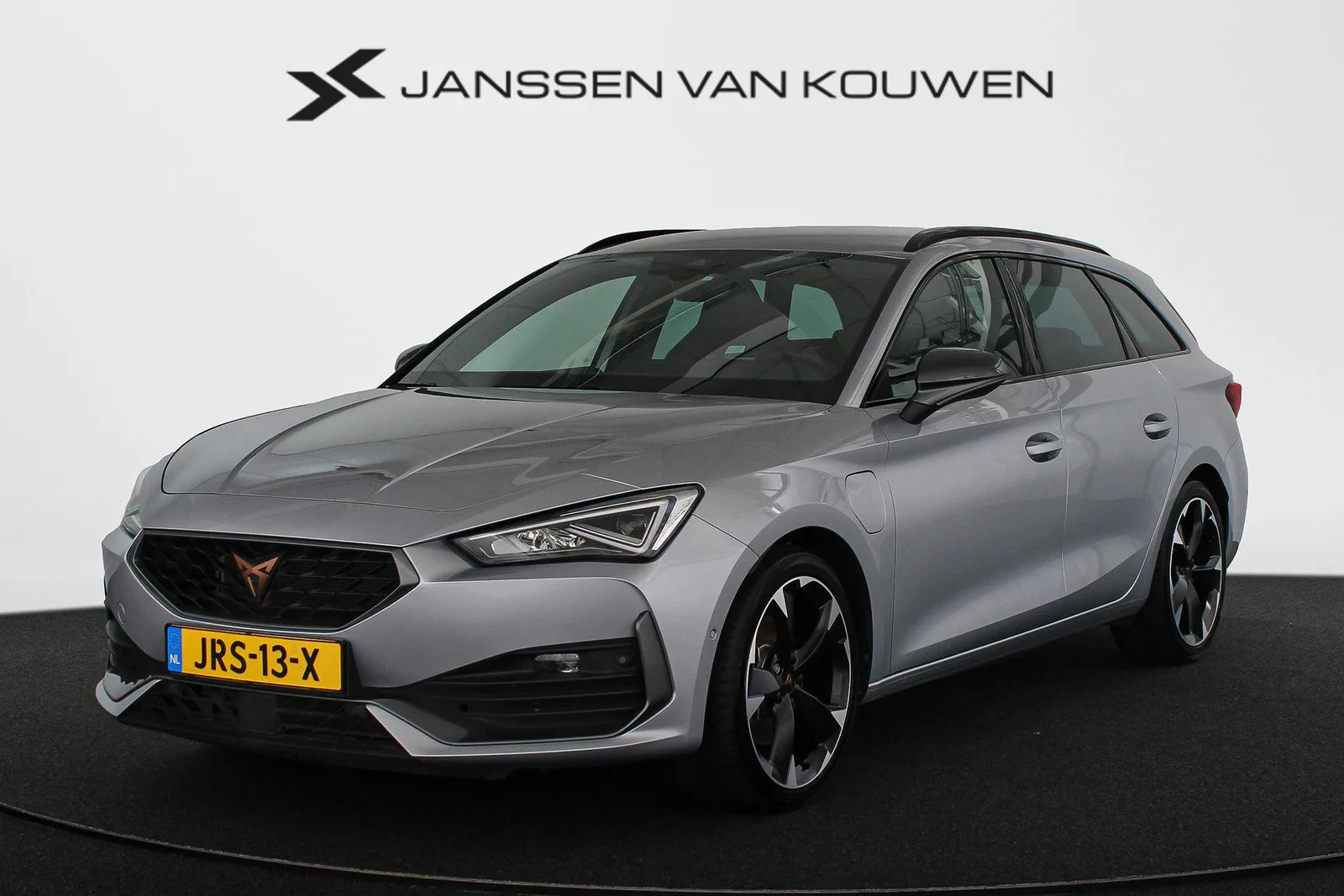 CUPRA Leon Sportstourer (2023) — foto 1