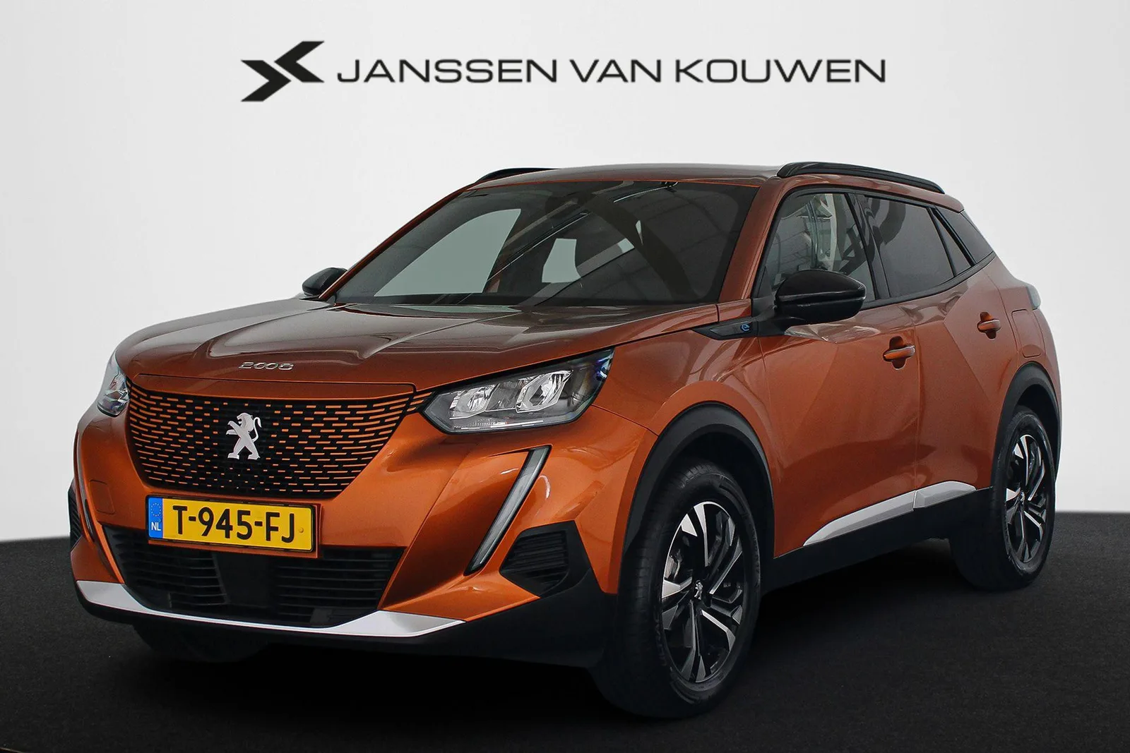 Peugeot e-2008 (2023) — foto 1