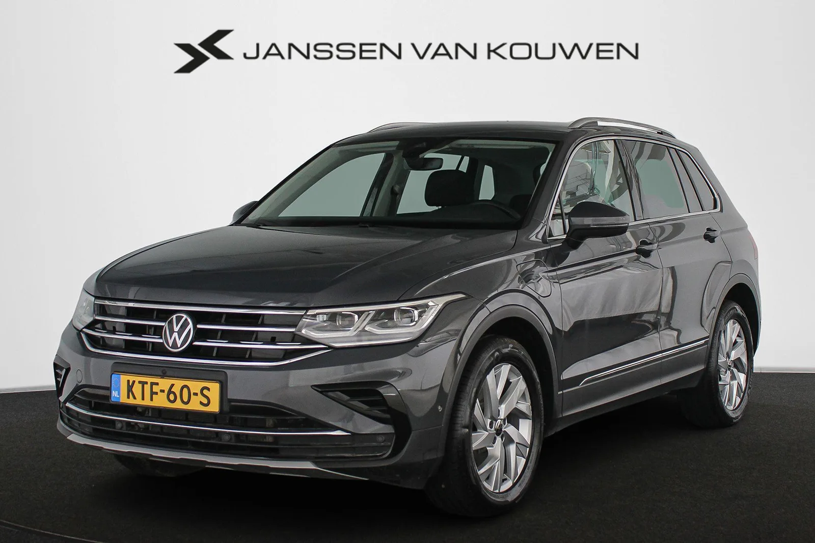 Volkswagen Tiguan (2023) — foto 1