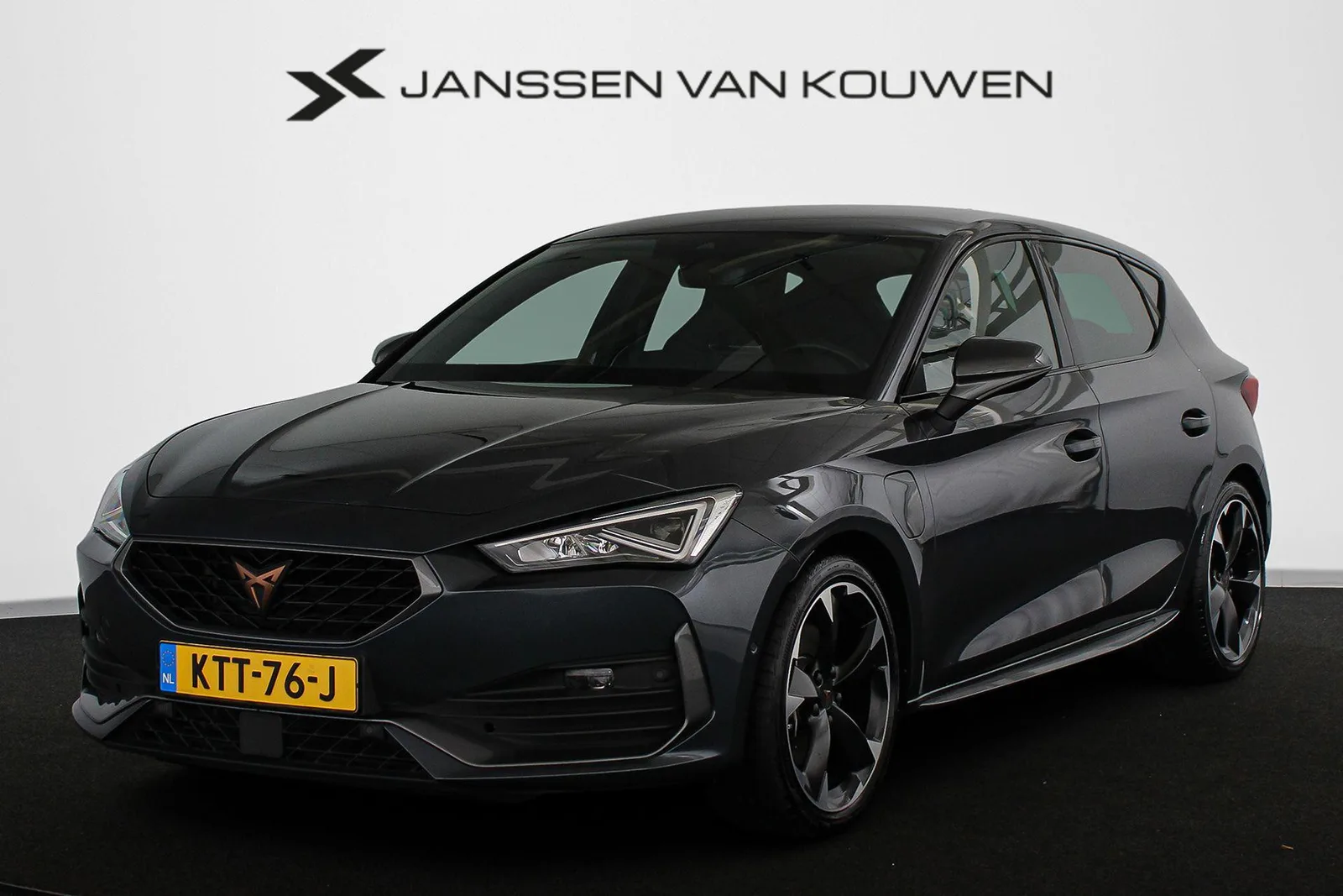 CUPRA Leon (2023) — foto 1