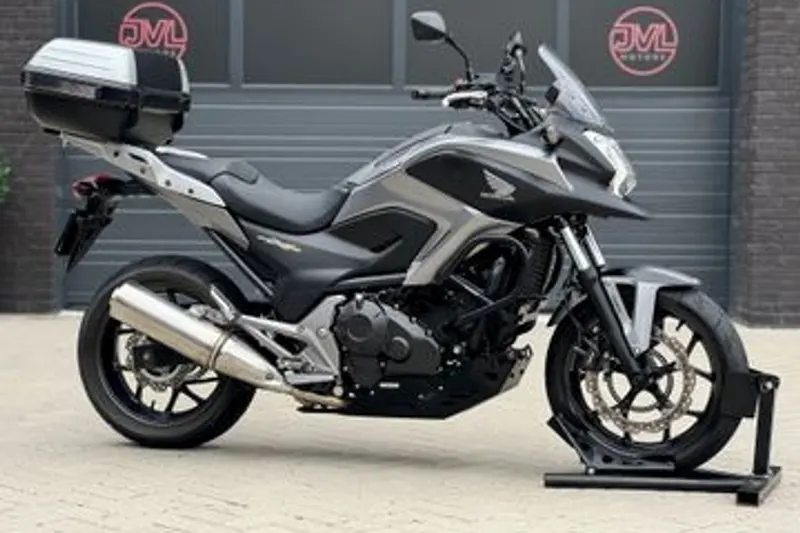 Honda NC750X (2015)