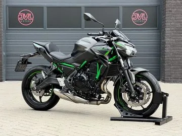 Kawasaki Z650 (2023) — foto 1