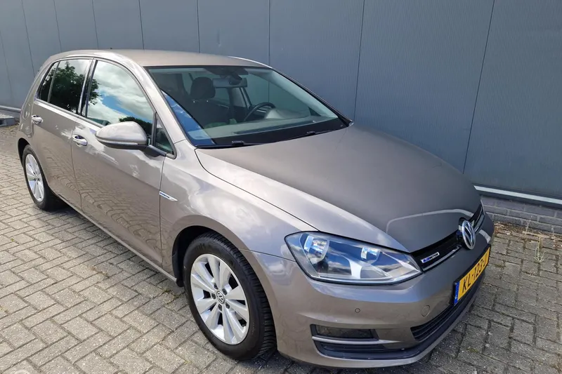Volkswagen Golf (2016)