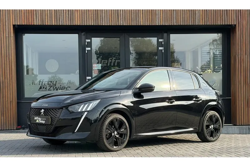 Peugeot 208 (2021)