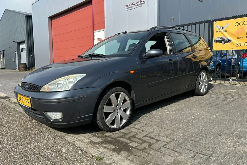 Ford Focus (2004)