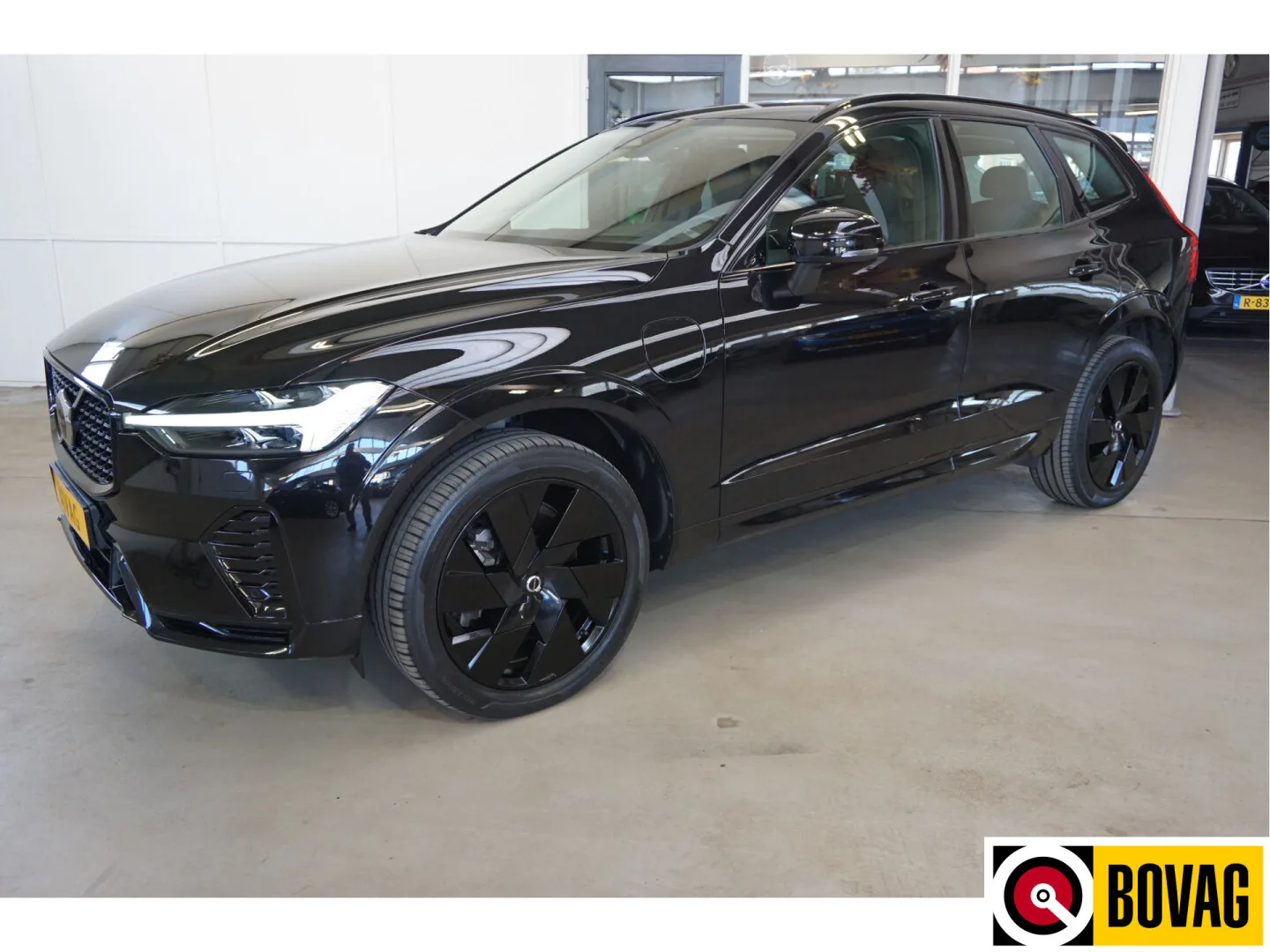 Volvo XC60 (2023) — foto 1