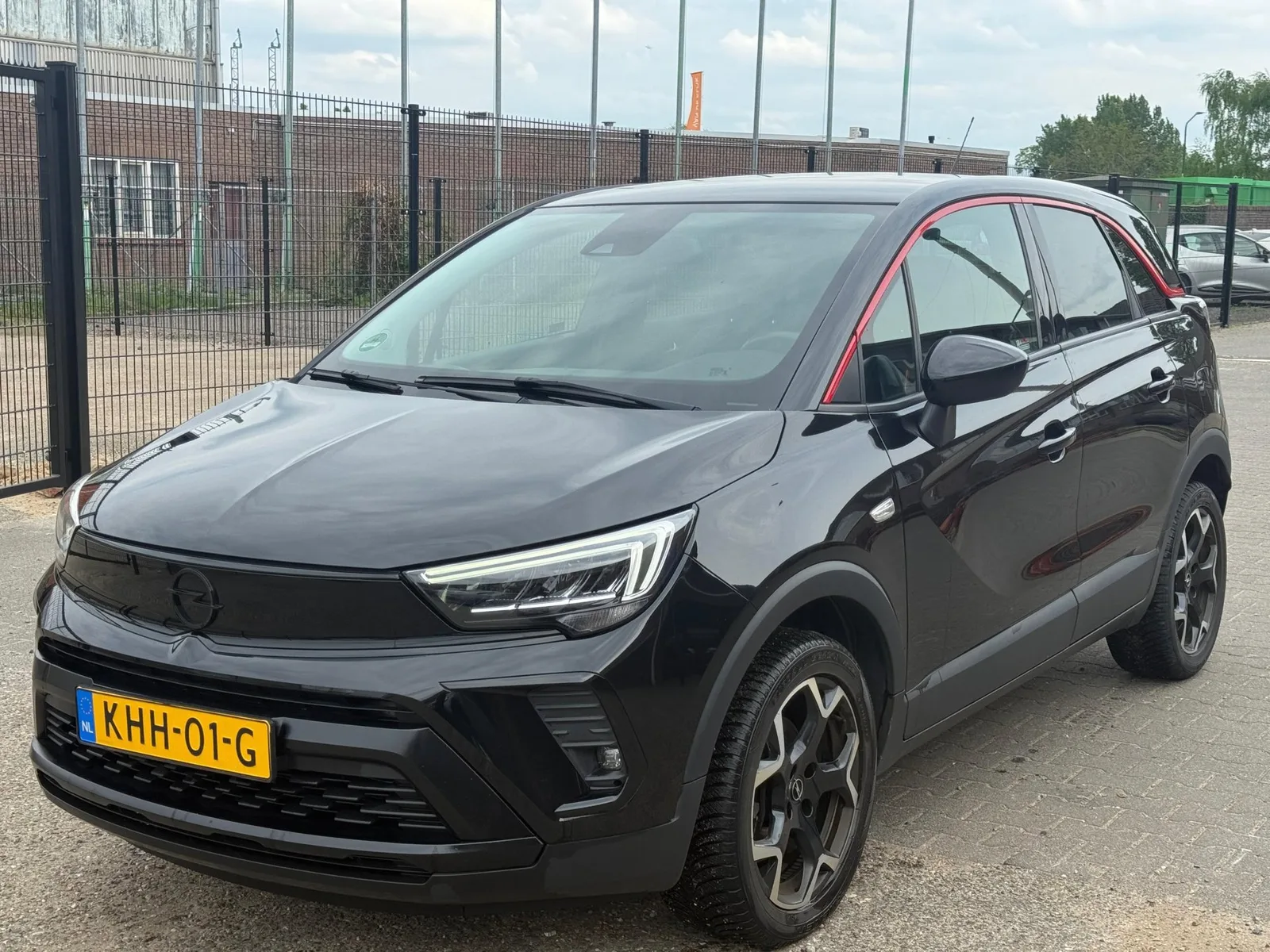 Opel Crossland (2023) — foto 1