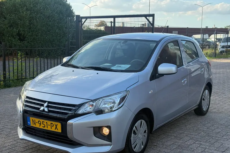 Mitsubishi Space Star (2021)
