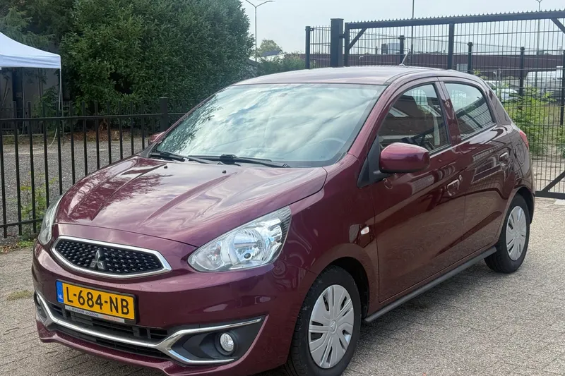Mitsubishi Space Star (2016)