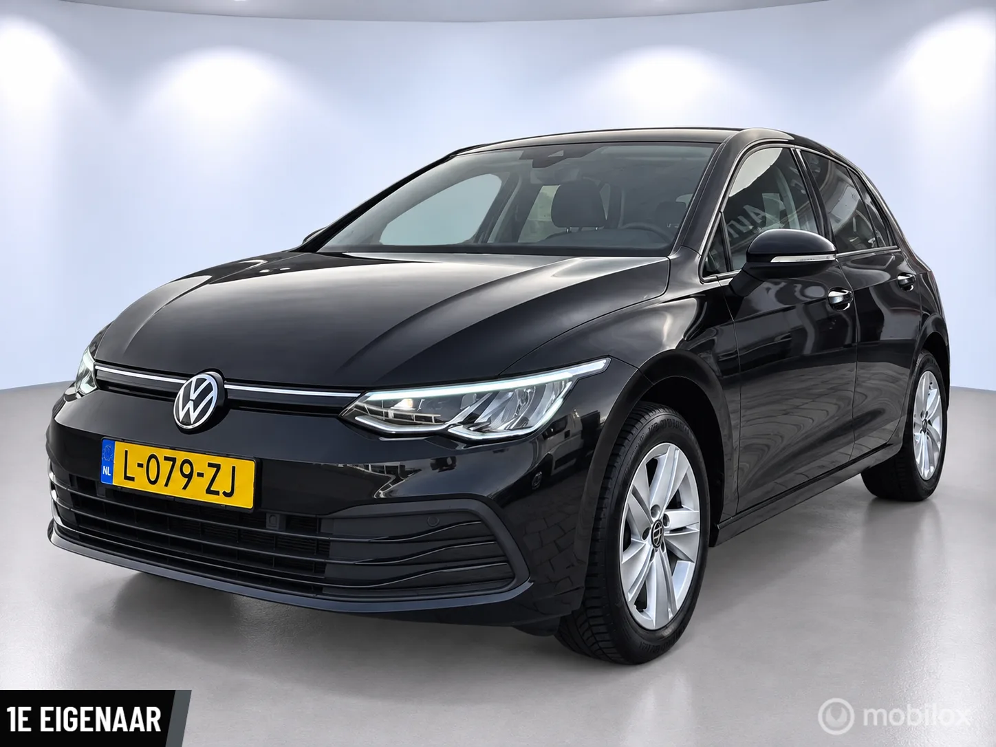 Volkswagen Golf (2021) — foto 1