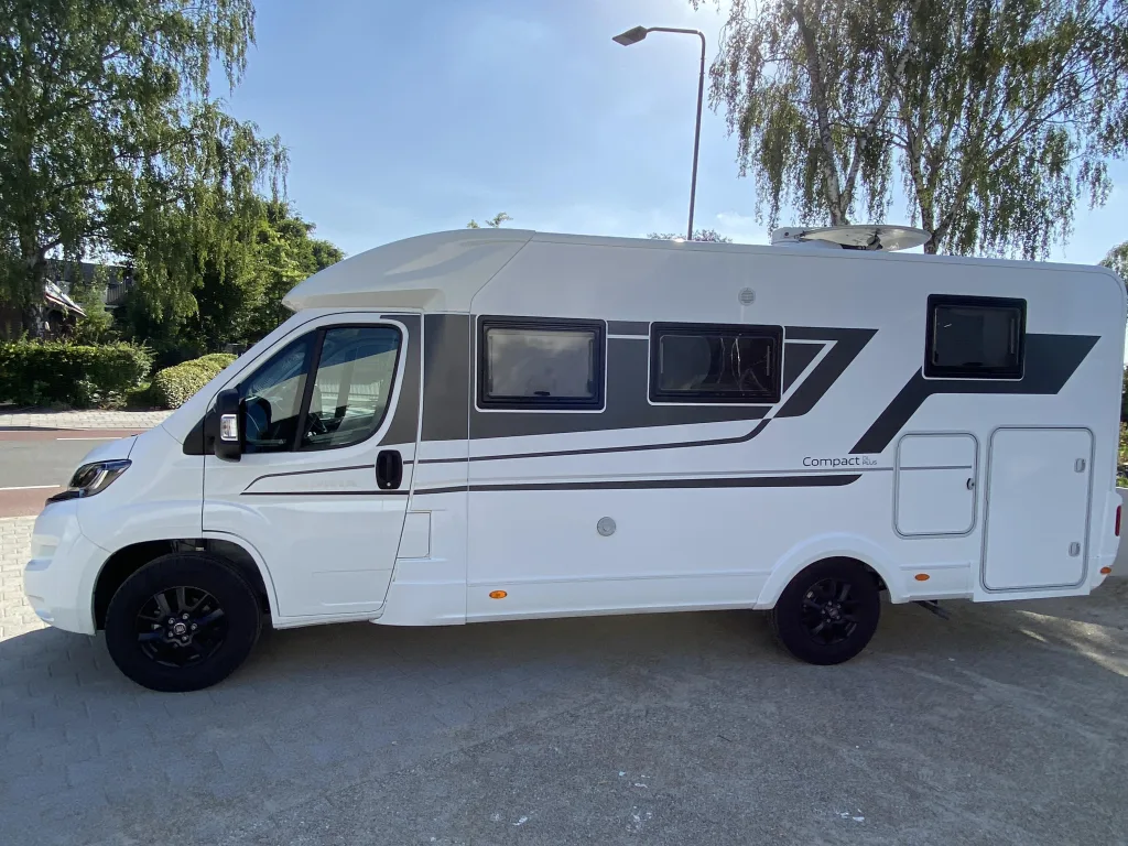 Adria Compact (2023) — foto 1