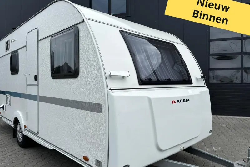 Adria Aviva (2022)