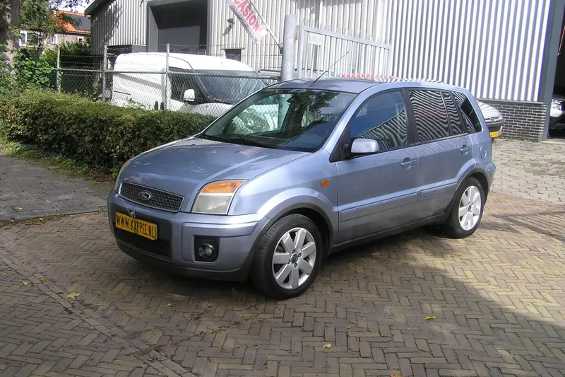 Ford Fusion (2008)