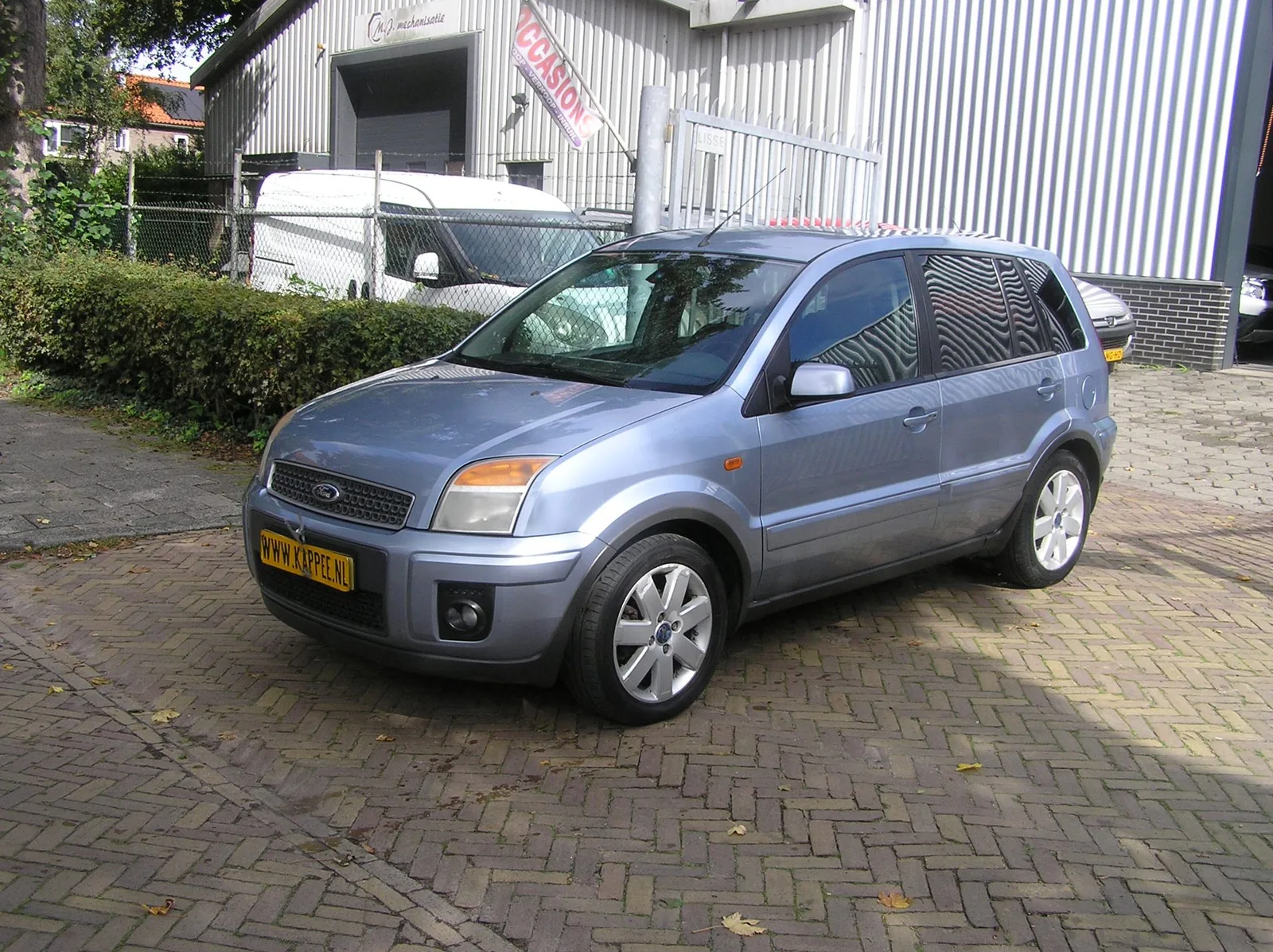 Ford Fusion (2008) — foto 1
