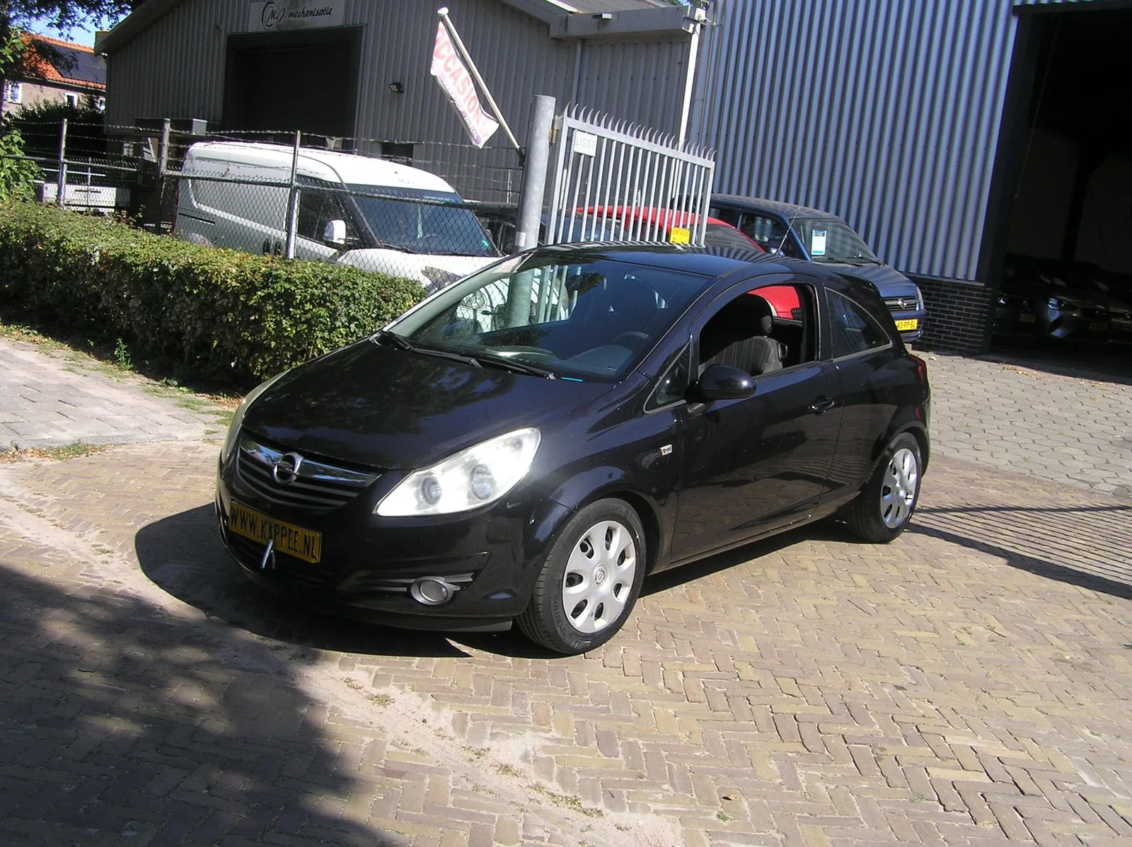 Opel Corsa (2008) — foto 1