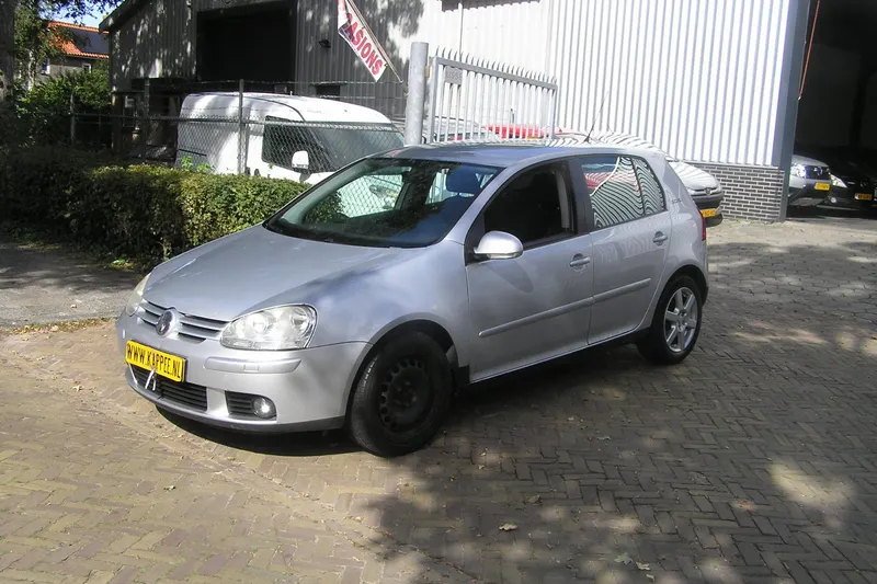 Volkswagen Golf (2006)