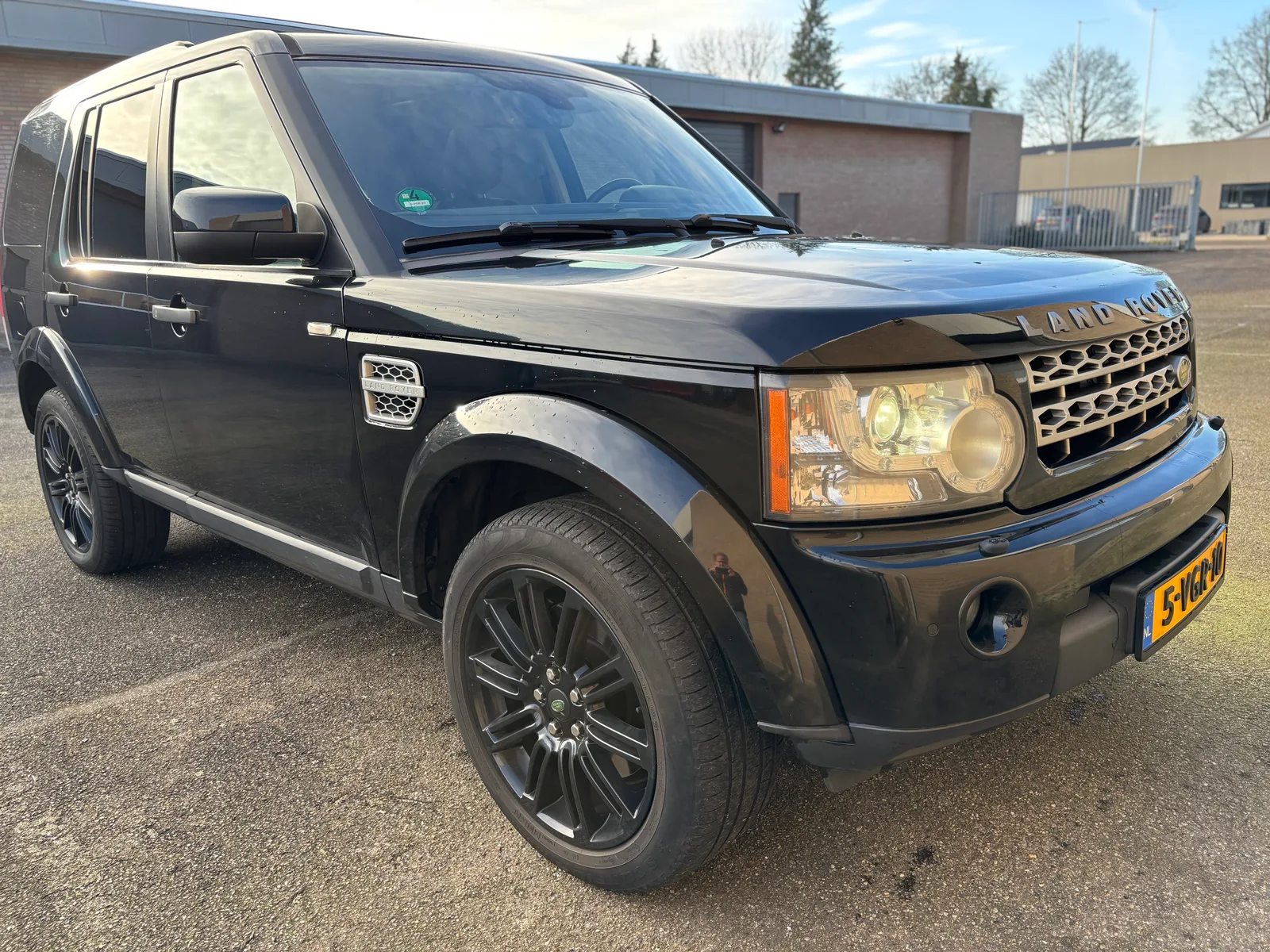 Land Rover Discovery (2010) — foto 1