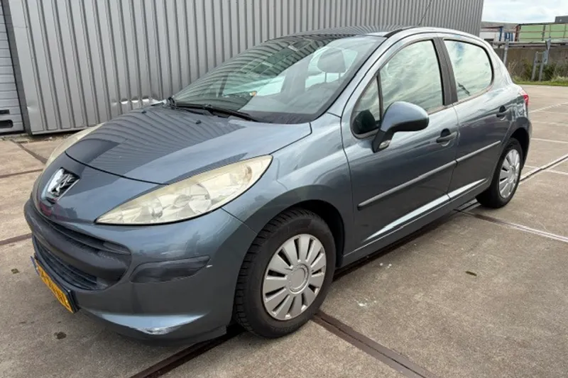 Peugeot 207 (2007)