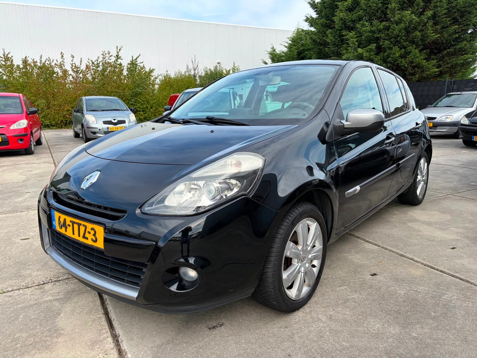 Renault Clio (2012) — foto 1