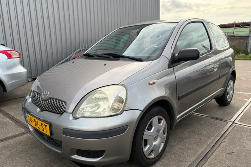 Toyota Yaris (2004)