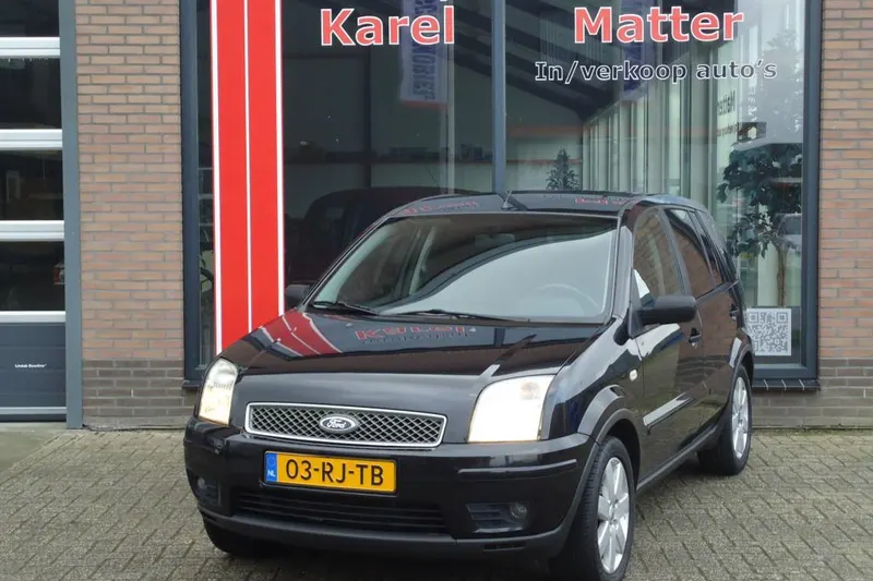 Ford Fusion (2005)