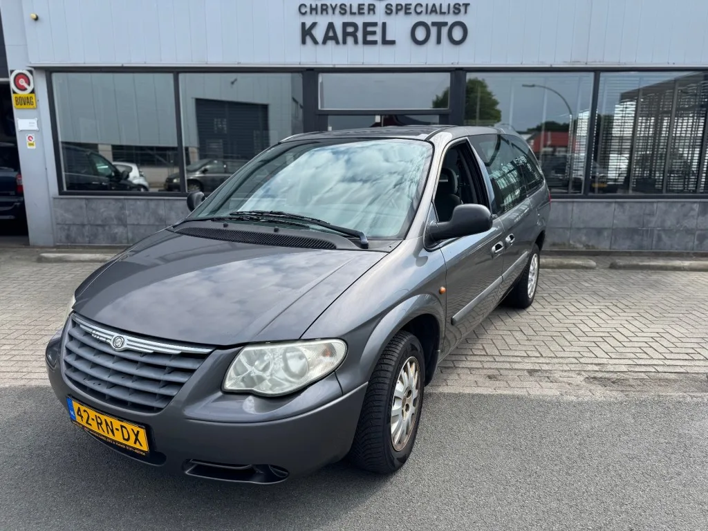 Chrysler Grand Voyager (2005) — foto 1