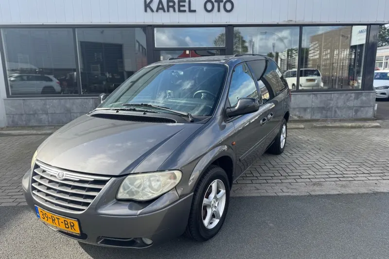 Chrysler VOYAGER (2005)