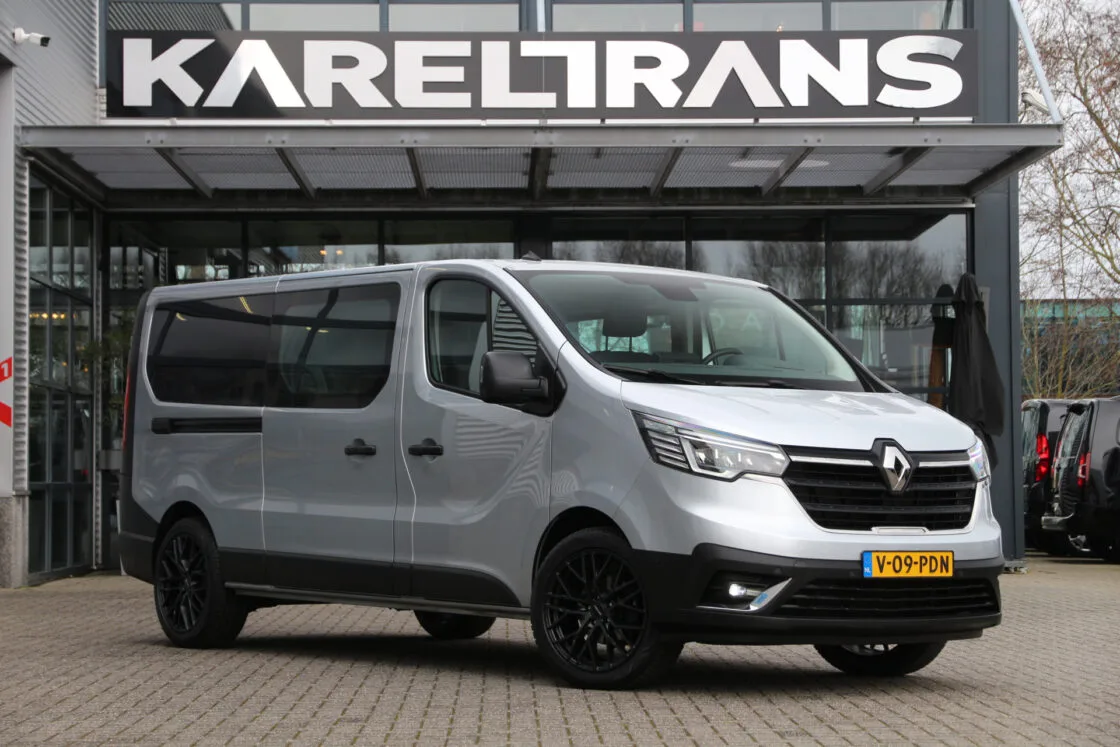 Renault Trafic (2023) — foto 1