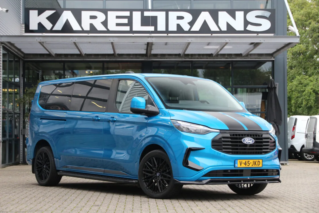 Ford Transit Custom (2024) — foto 1