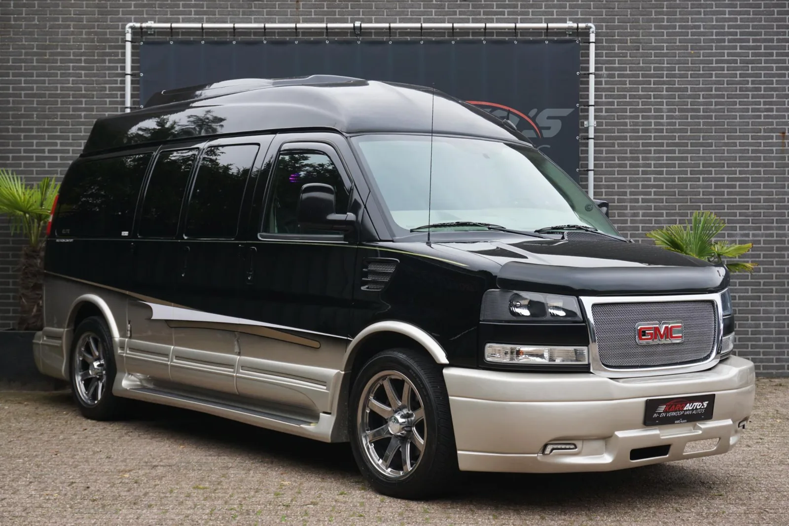 GMC Savana (2015) — foto 1