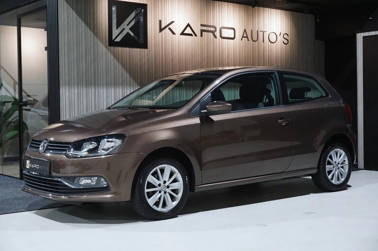 Volkswagen Polo (2014) — foto 1