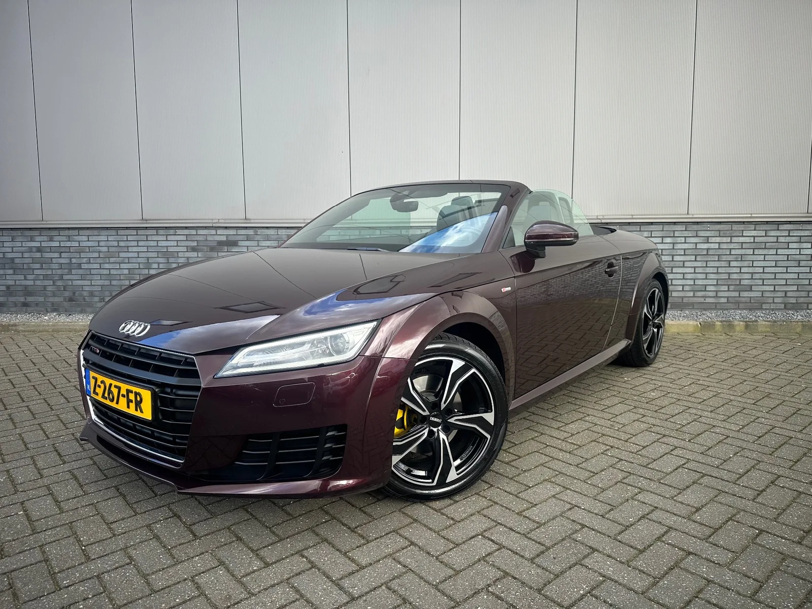 Audi TT (2015) — foto 1