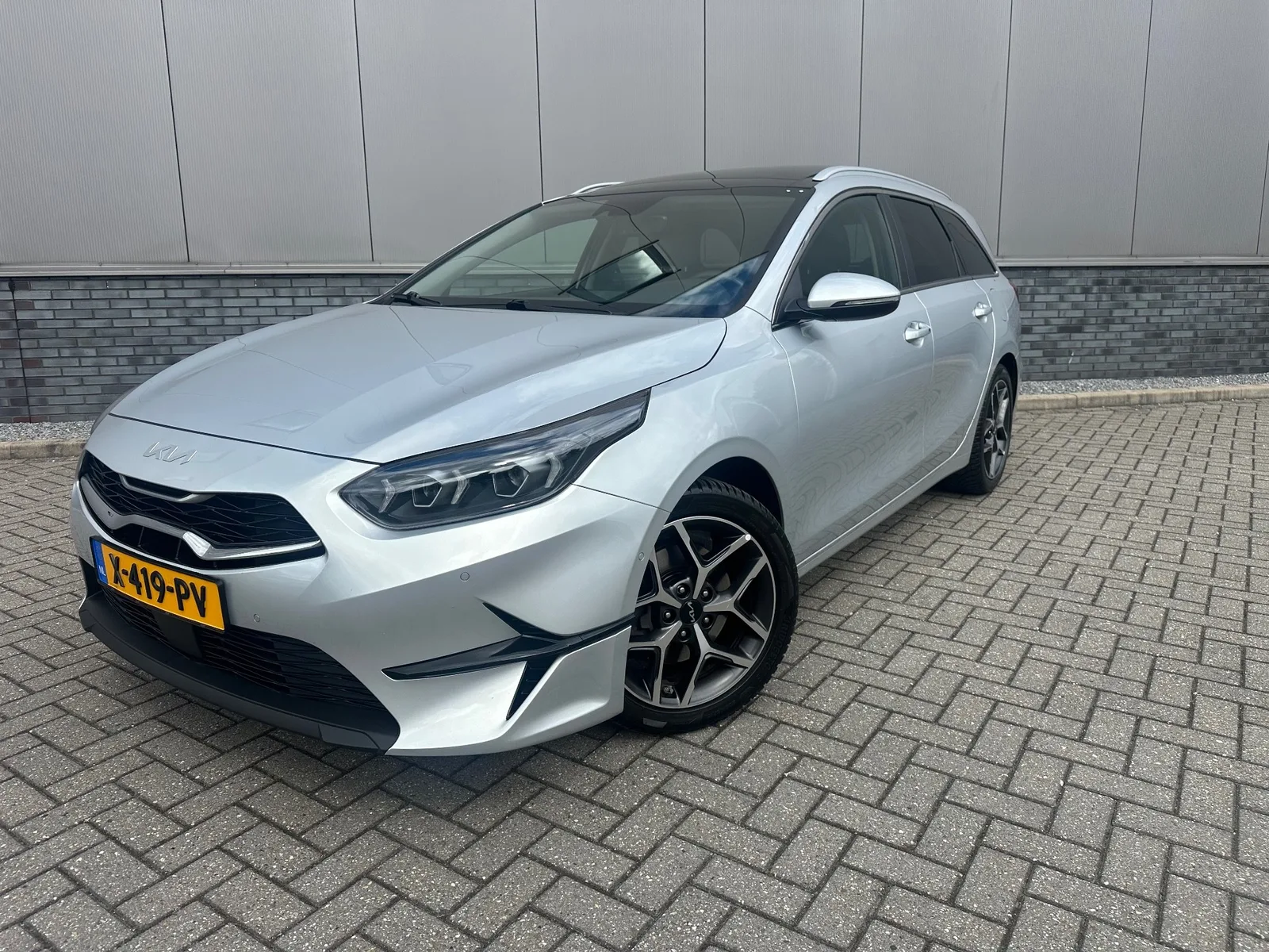 Kia Ceed (2024) — foto 1