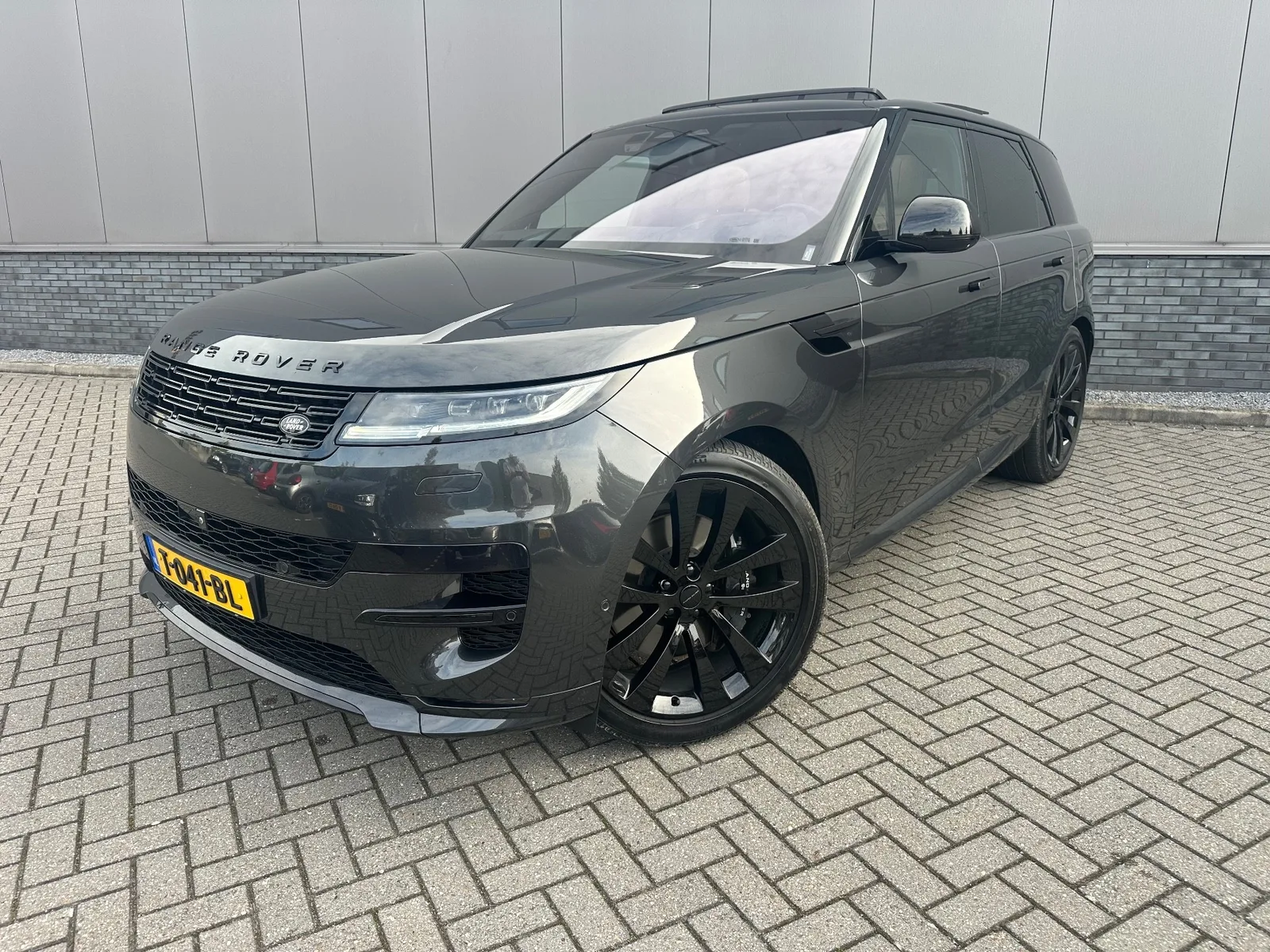 Land Rover Range Rover (2023) — foto 1