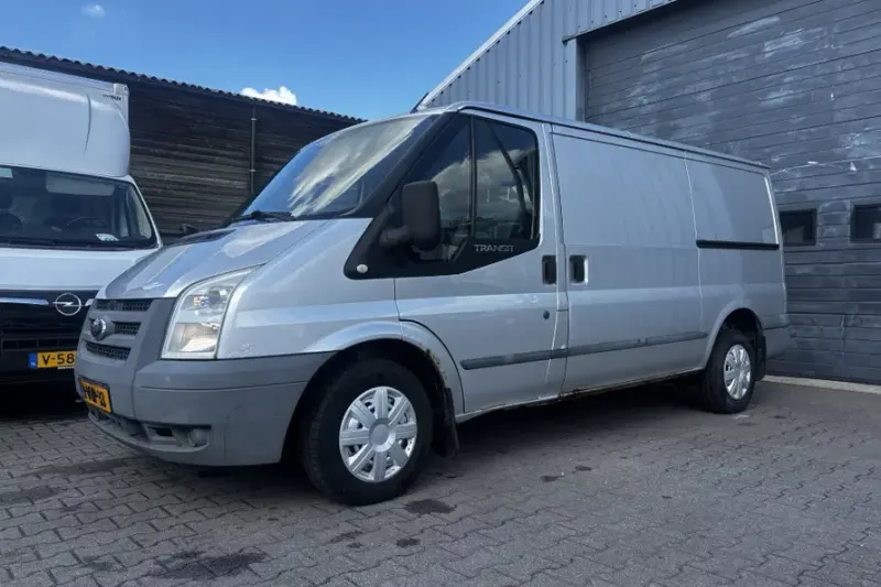 Ford Transit (2011)